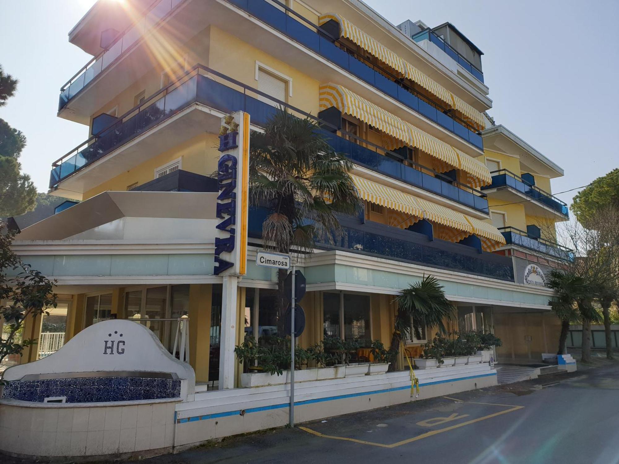 Hotel Ginevra Riccione Esterno foto