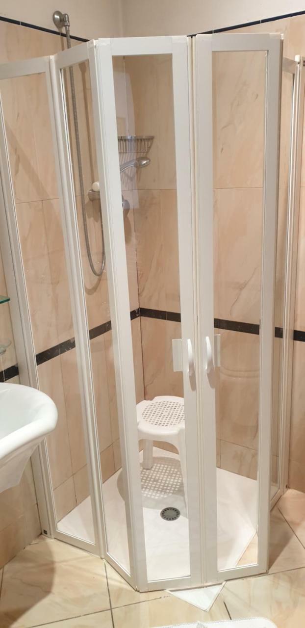 Hotel Ginevra Riccione Esterno foto